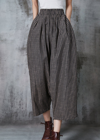Effortlessly Elegant Pants with a Timeless Design