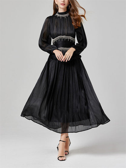 Beautifully Finished Dress in a Timeless Design