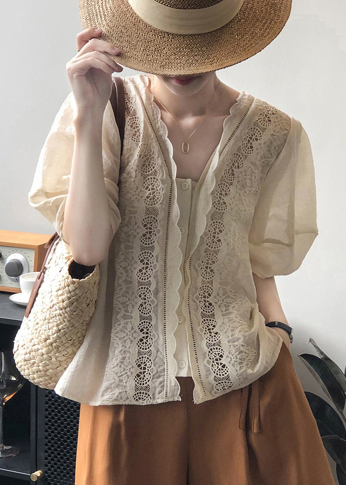 Elegantly Styled Blouse for Everyday Wear