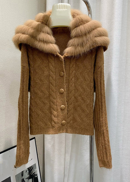 Effortlessly Elegant Cardigan with a Timeless Design