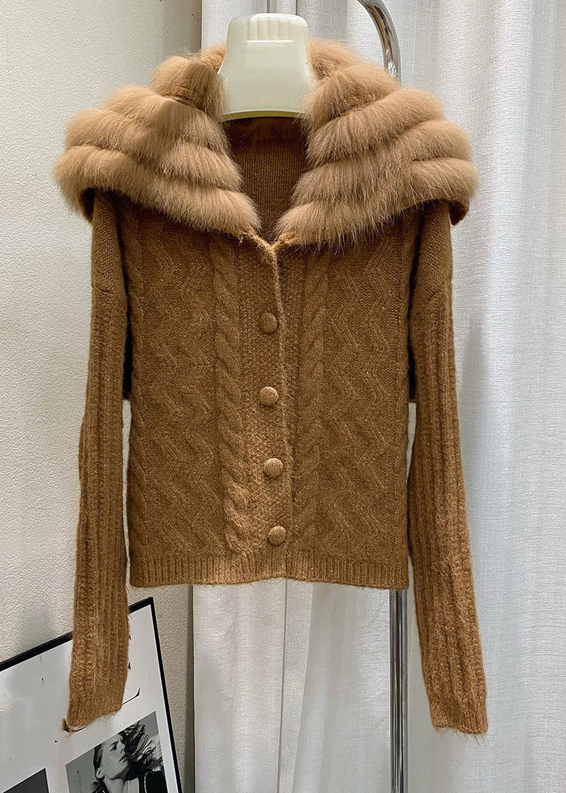 Effortlessly Elegant Cardigan with a Timeless Design