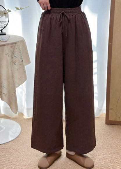 Effortlessly Elegant Pants with a Timeless Design