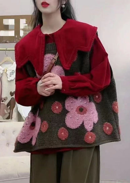 Classic Vintage Coat with a Flattering Fit