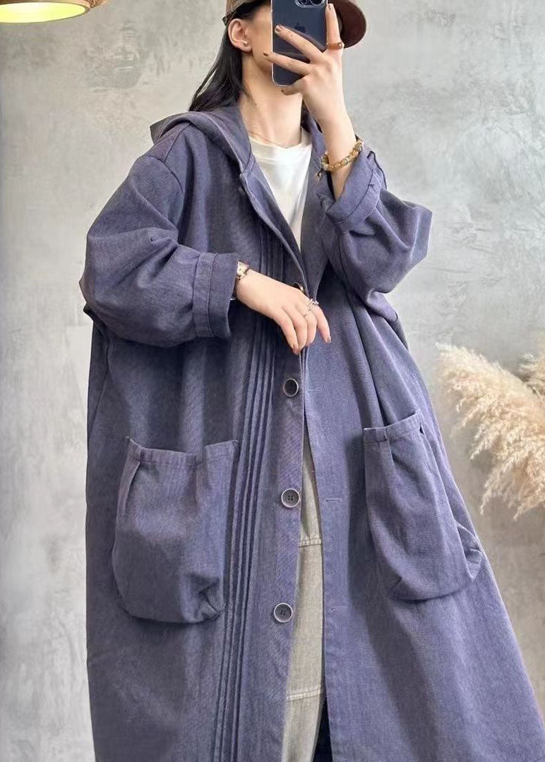 Well Tailored Coat with a Graceful Silhouette