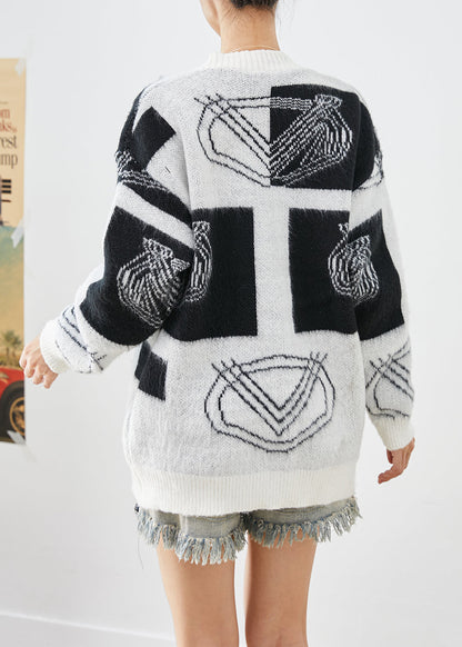 Well Tailored Cardigan with a Graceful Silhouette