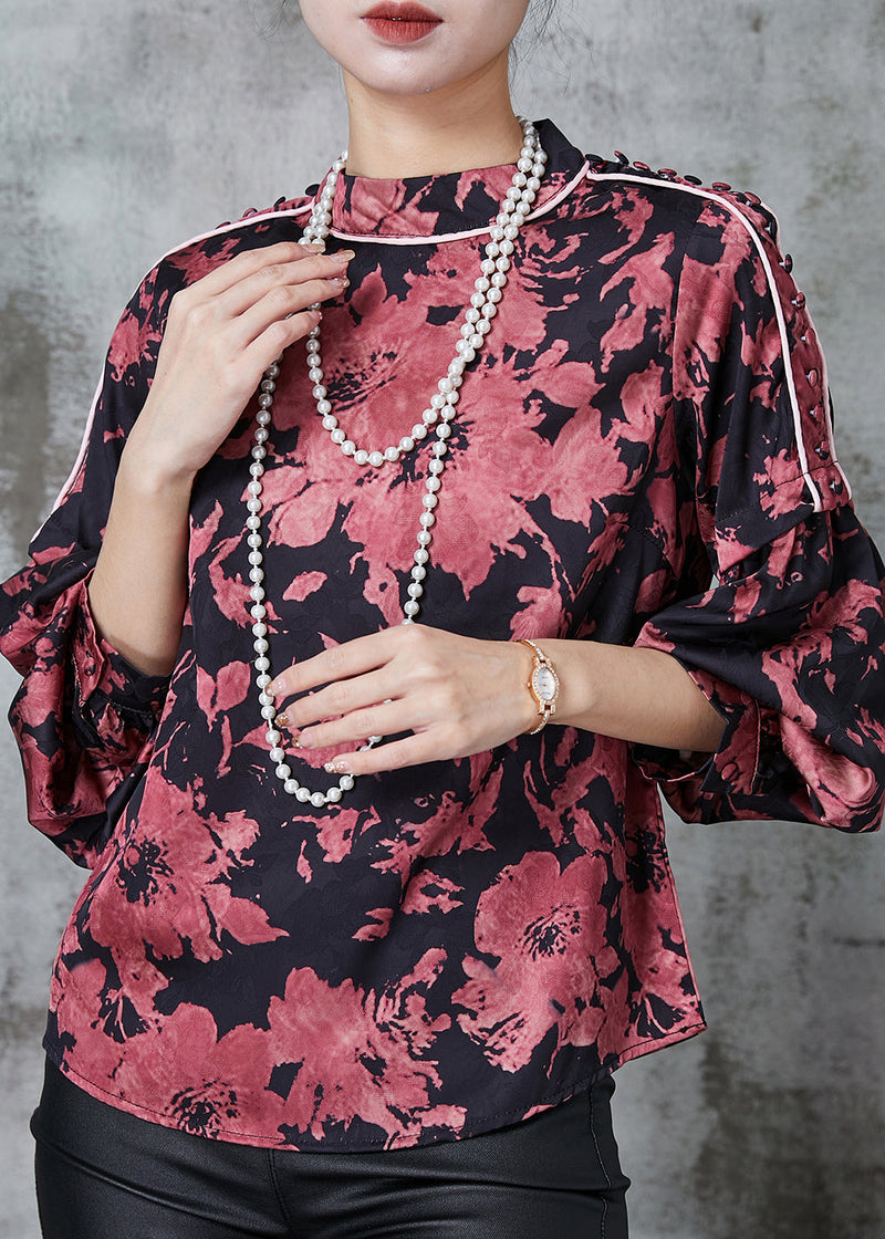 Classic Vintage Shirt with a Flattering Fit
