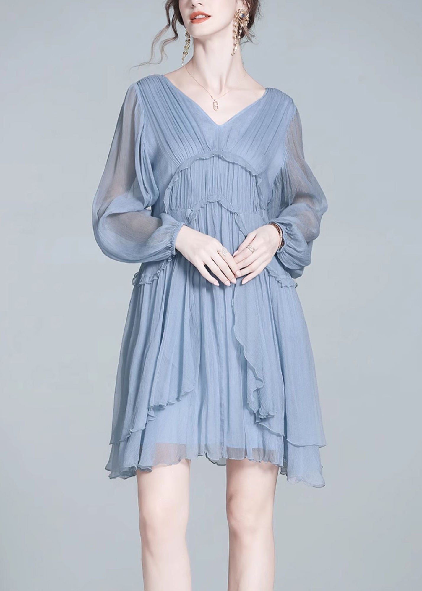Classic Vintage Dress with a Flattering Fit