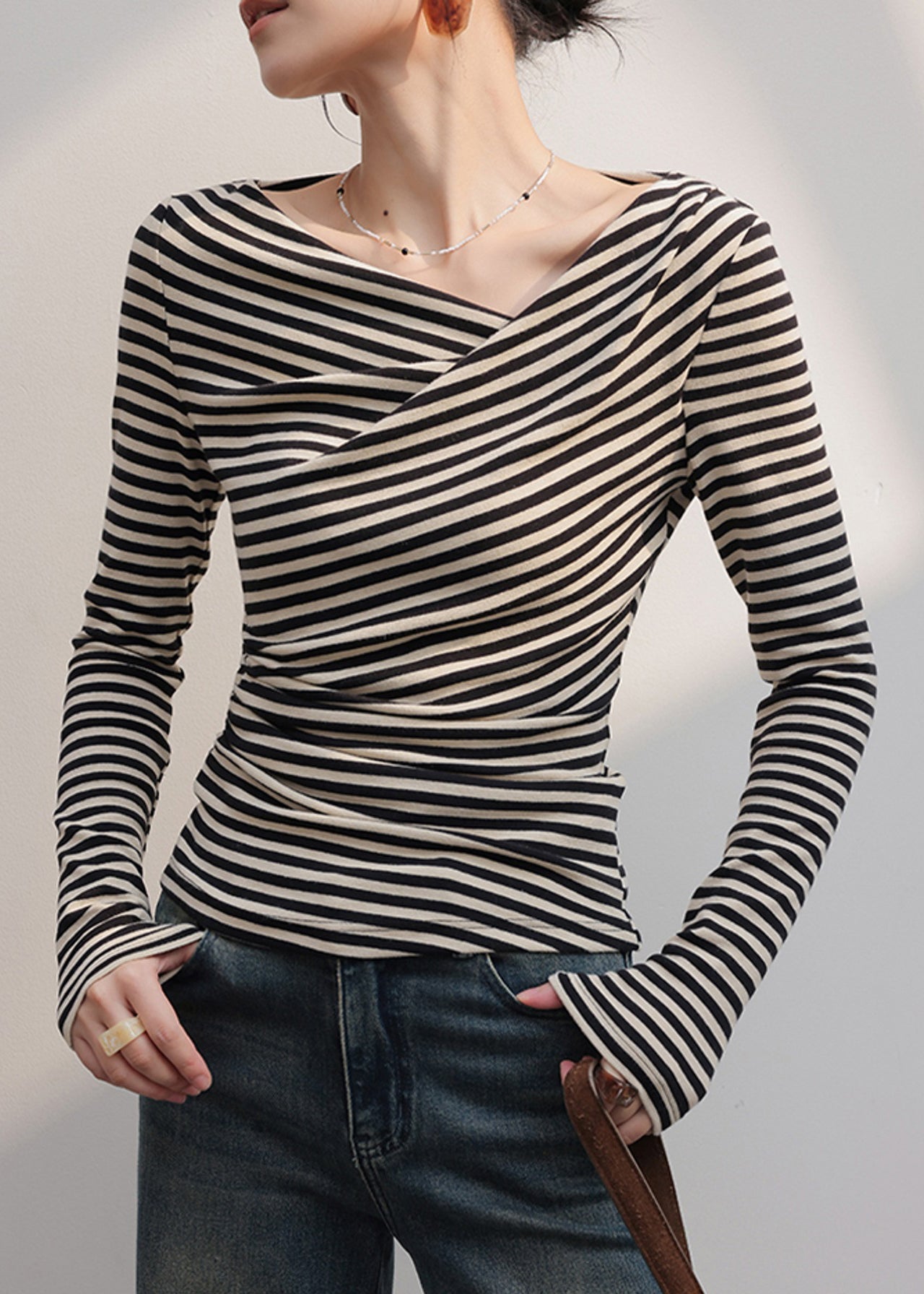Effortlessly Elegant Shirt with a Timeless Design