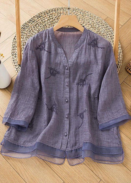 Well Tailored Blouse with a Graceful Silhouette