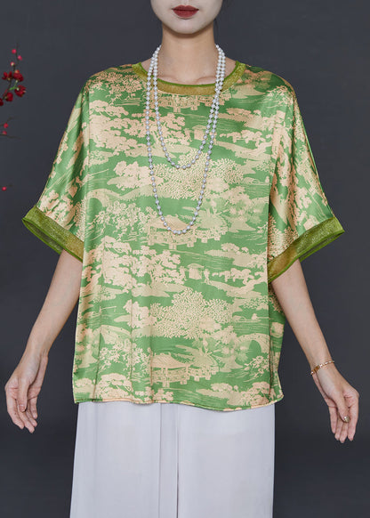 Polished Top with an Effortless Classic Look