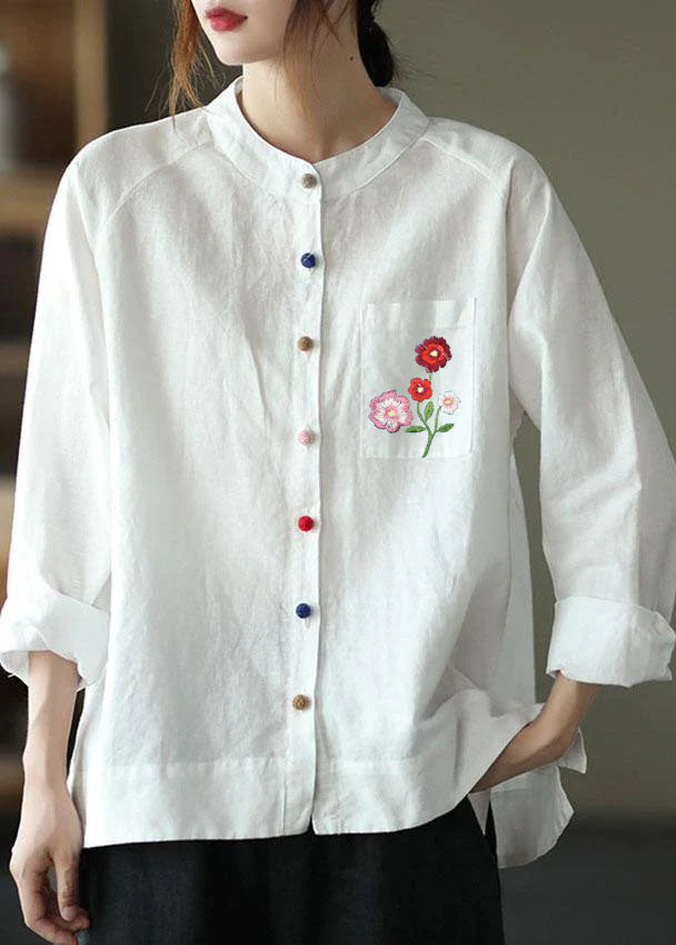 Classic Vintage Blouse with a Flattering Fit
