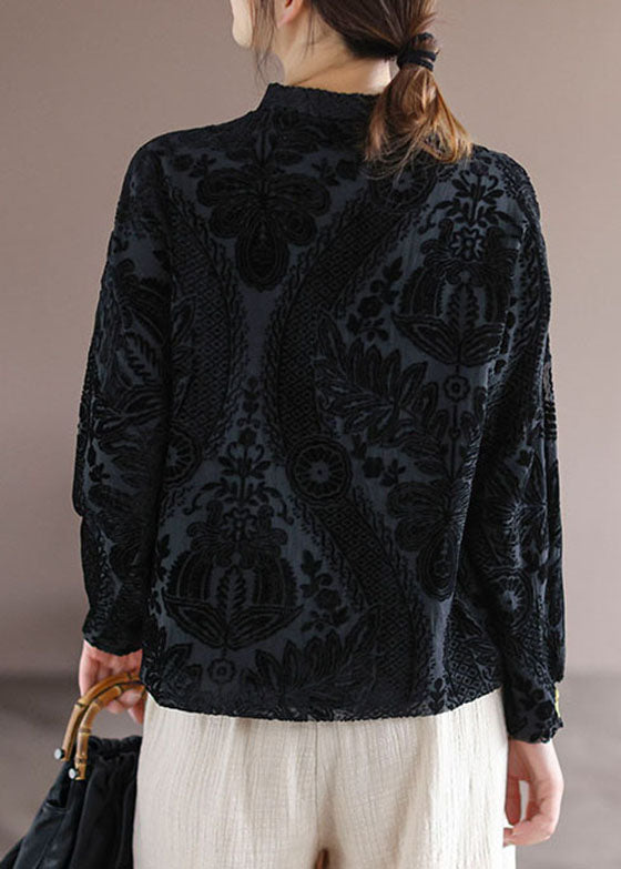 Well Tailored Shirt with a Graceful Silhouette