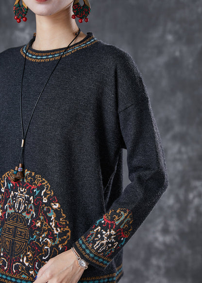 Sophisticated Blouse with a Clean Classic Look