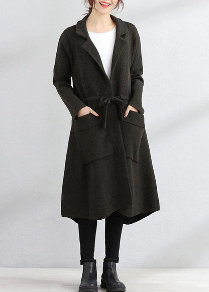 Well Tailored Coat with a Graceful Silhouette