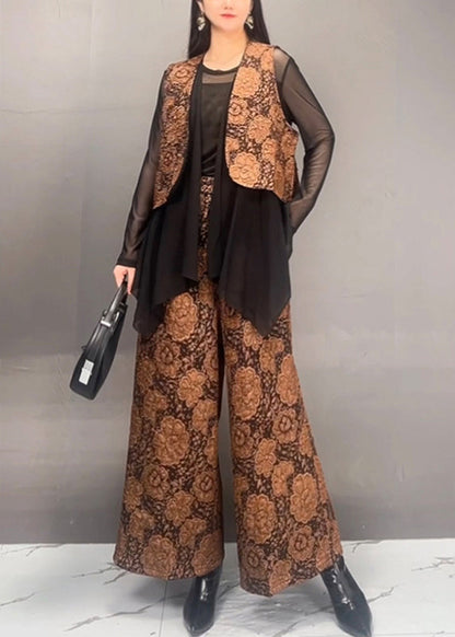 Well Tailored Pants with a Graceful Silhouette