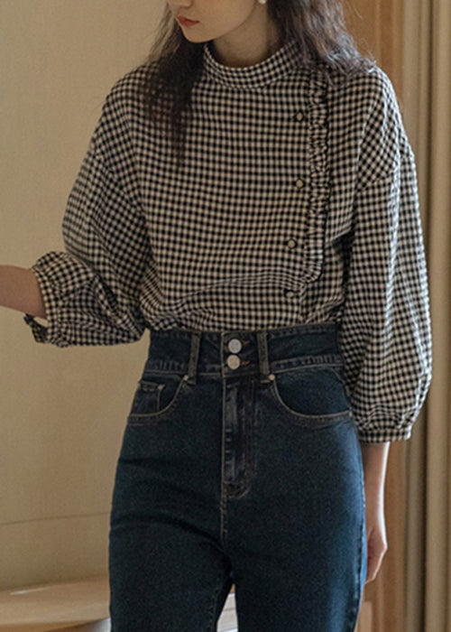Classic Vintage Shirt with a Flattering Fit