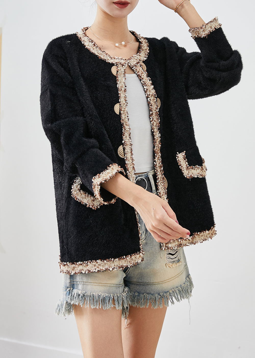 Well Tailored Coat with a Graceful Silhouette