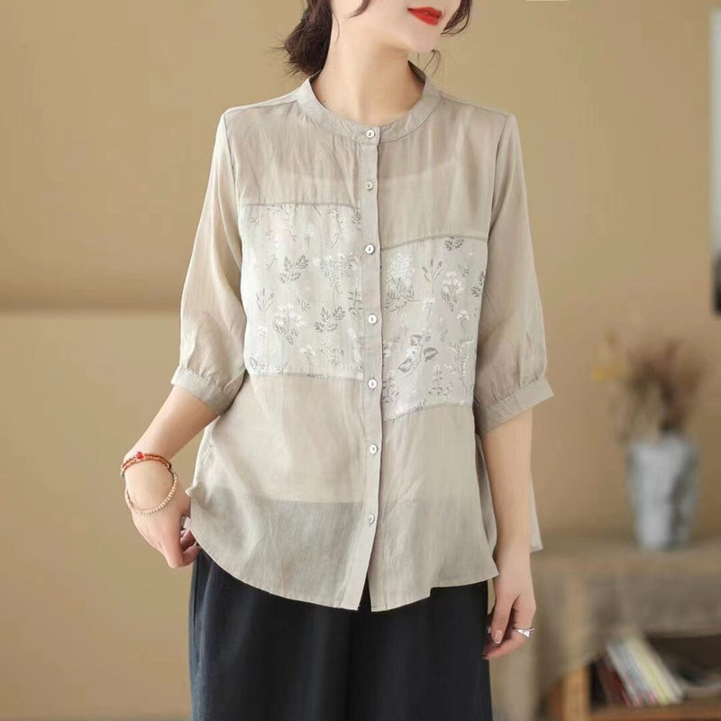 Sophisticated Blouse with a Clean Classic Look