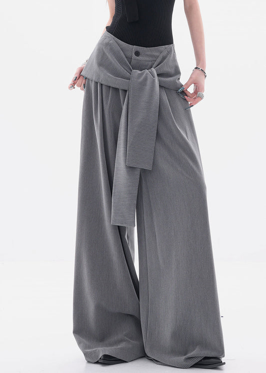 Classic Vintage Pants with a Flattering Fit