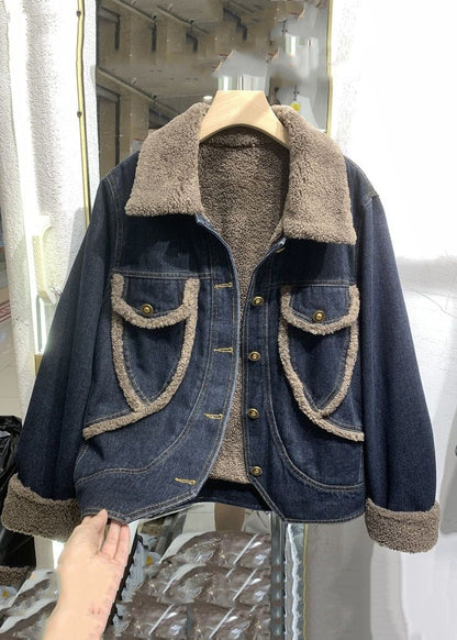 Gracefully Styled Coat for Any Occasion