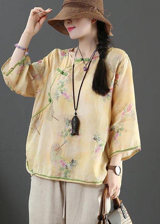 Well Tailored Shirt with a Graceful Silhouette