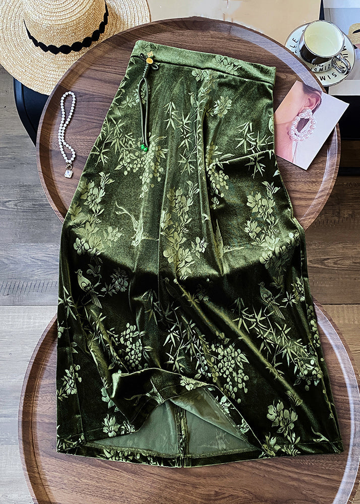 Gracefully Styled Garment for Any Occasion