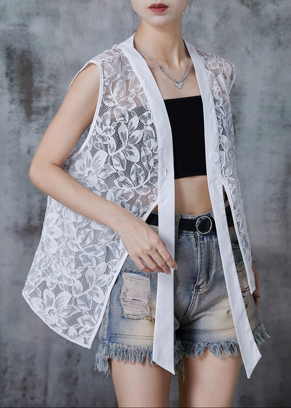 Effortlessly Elegant Top with a Timeless Design
