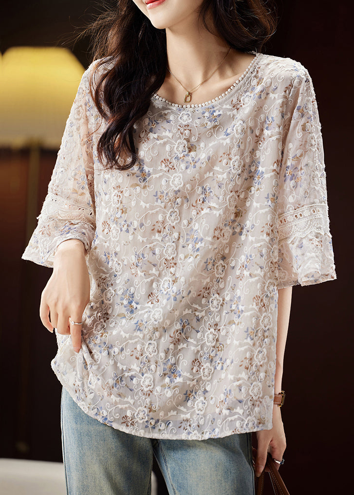 Classic Vintage Shirt with a Flattering Fit