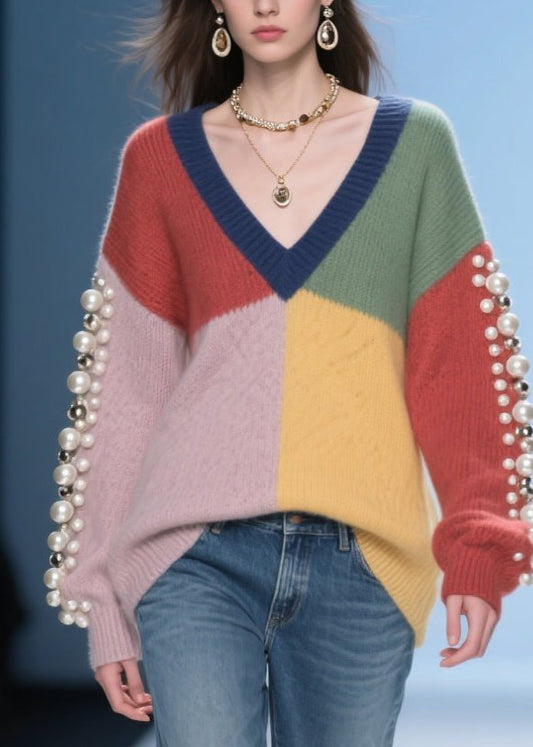 Classic Vintage Sweater with a Flattering Fit