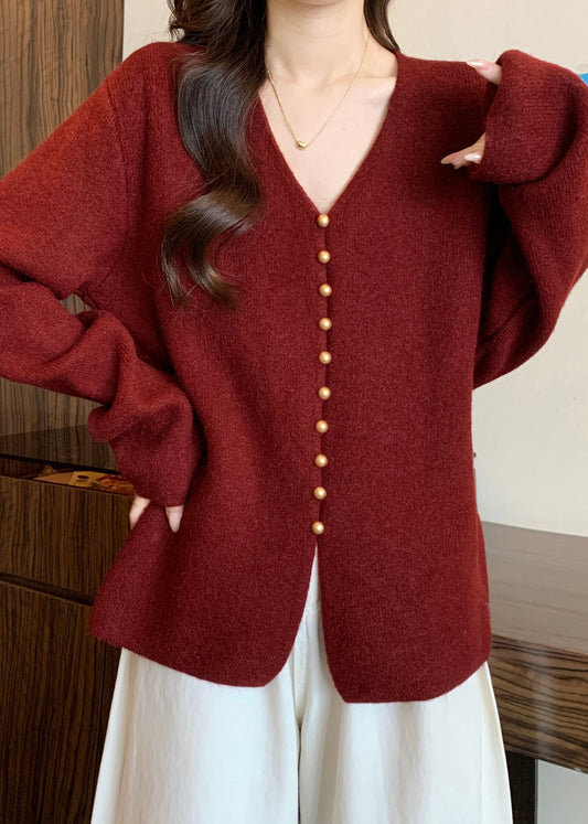 Effortlessly Elegant Sweater with a Timeless Design