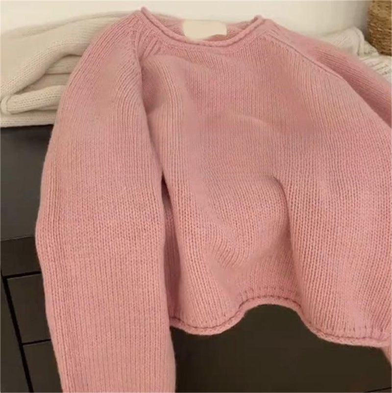Classic Vintage Sweater with a Flattering Fit