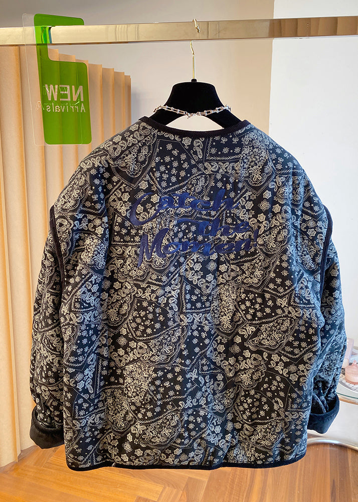 Effortlessly Elegant Jacket with a Timeless Design
