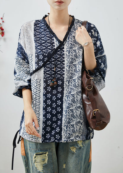 Classic Vintage Blouse with a Flattering Fit