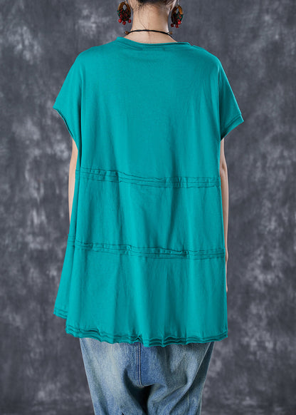 Classic Vintage Top with a Flattering Fit