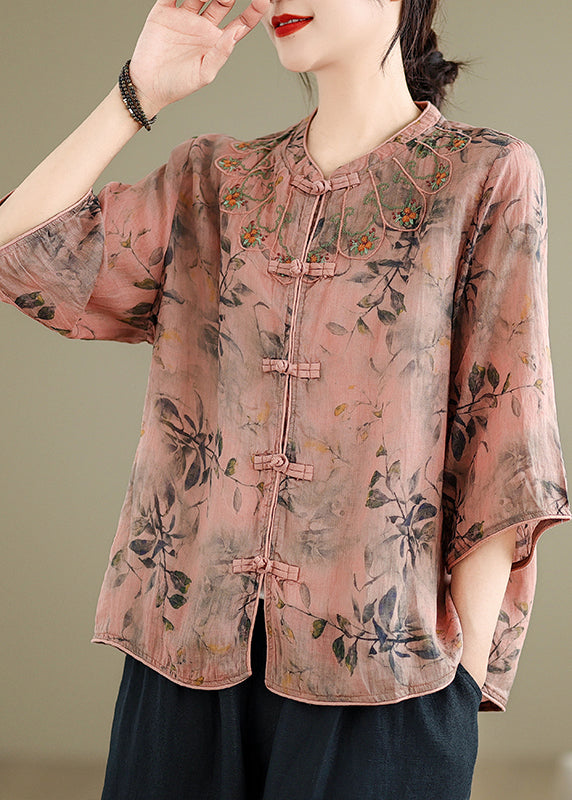 Well Tailored Top with a Graceful Silhouette