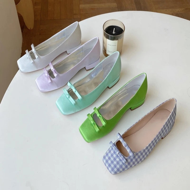 Graceful Orthopedic Loafers for Modern Look