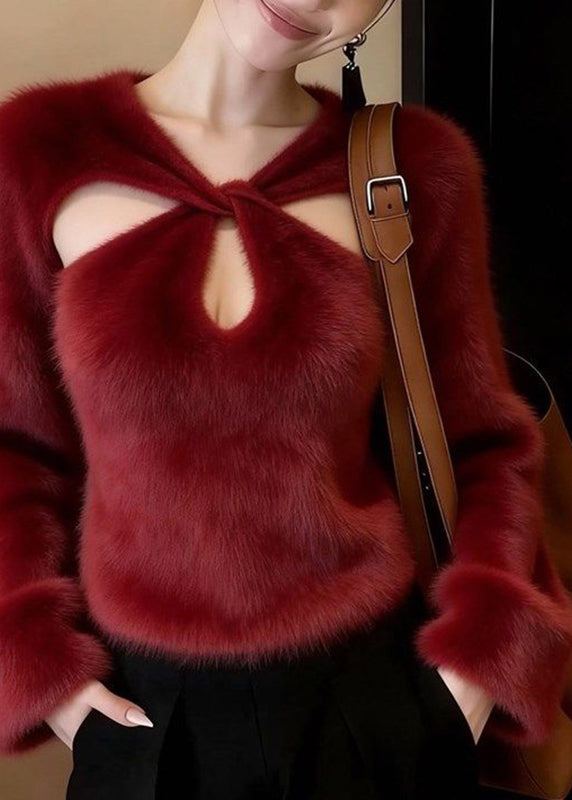 Well Tailored Top with a Graceful Silhouette