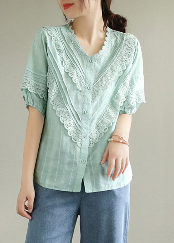 Sophisticated Shirt with a Clean Classic Look