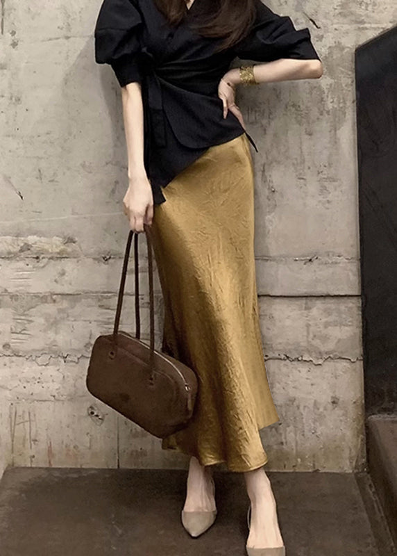 Effortlessly Elegant Garment with a Timeless Design