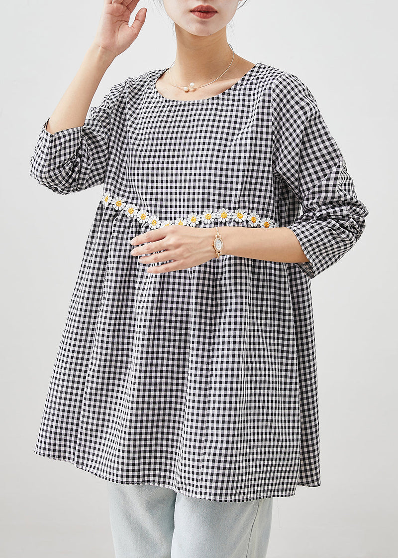 Elegantly Styled Blouse for Everyday Wear