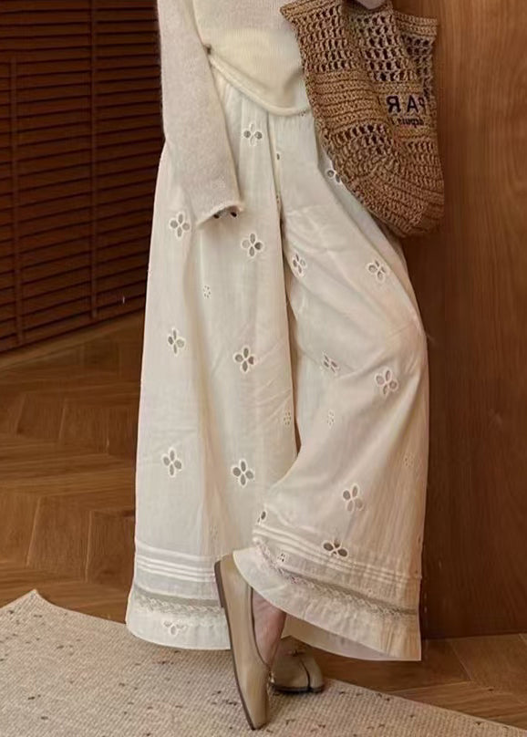 Polished Pants with an Effortless Classic Look