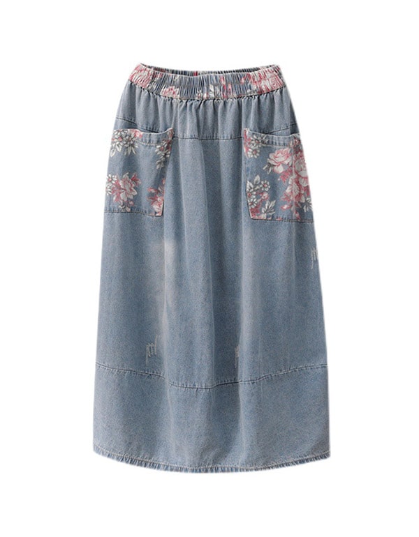 Gracefully Styled Garment for Any Occasion