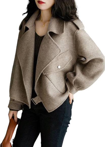 Beautifully Finished Coat in a Timeless Design