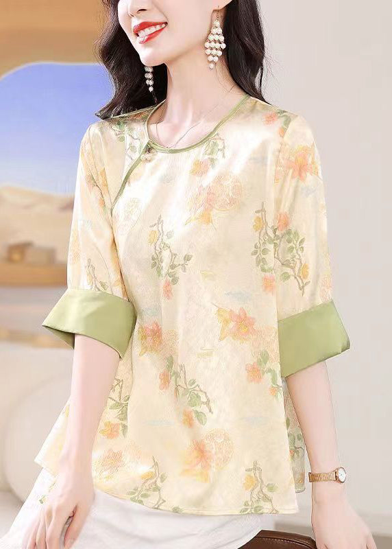 Beautifully Finished Top in a Timeless Design
