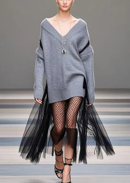 Well Tailored Sweater with a Graceful Silhouette