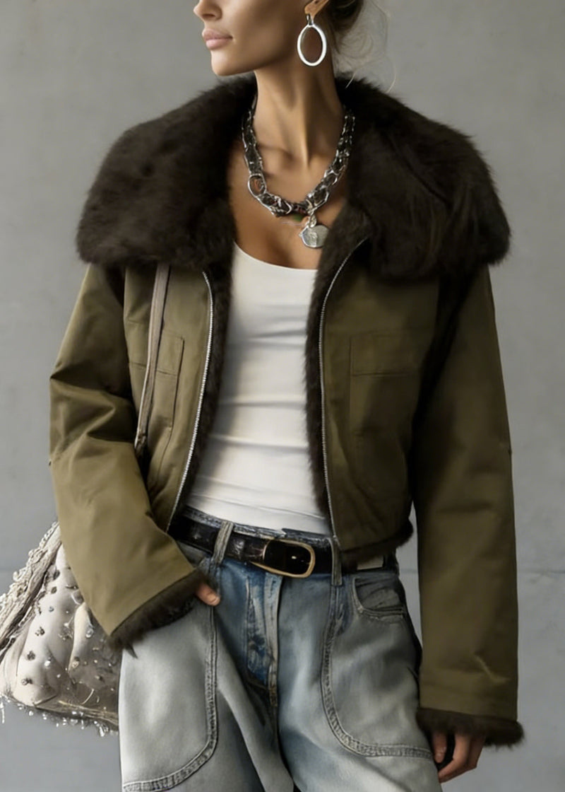 Effortlessly Elegant Jacket with a Timeless Design