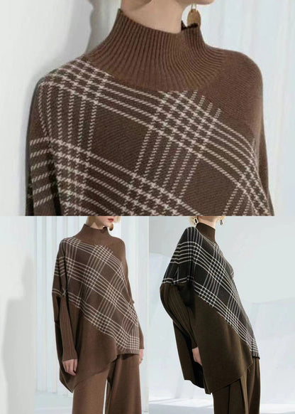 Gracefully Styled Top for Any Occasion