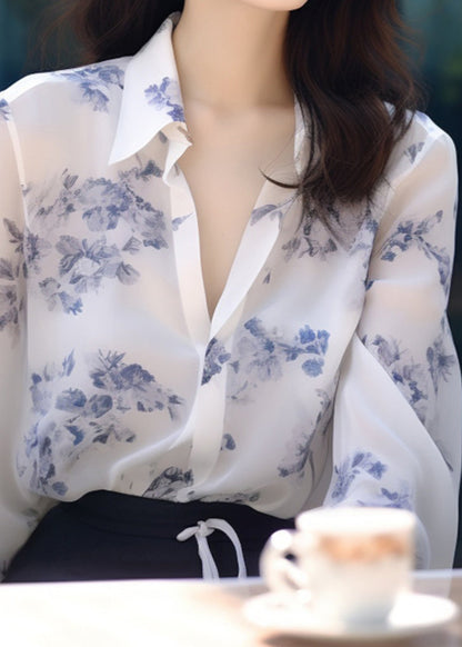 Well Tailored Blouse with a Graceful Silhouette