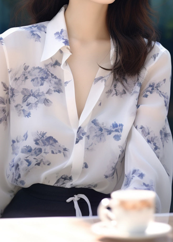Well Tailored Blouse with a Graceful Silhouette