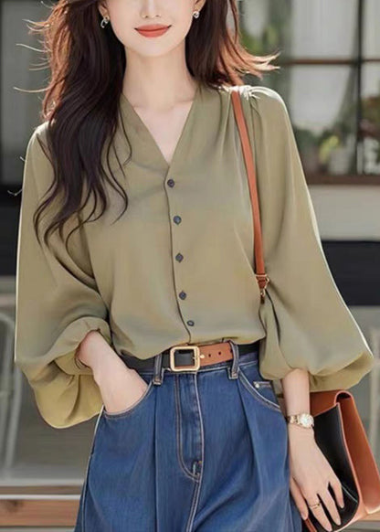 Beautifully Finished Blouse in a Timeless Design
